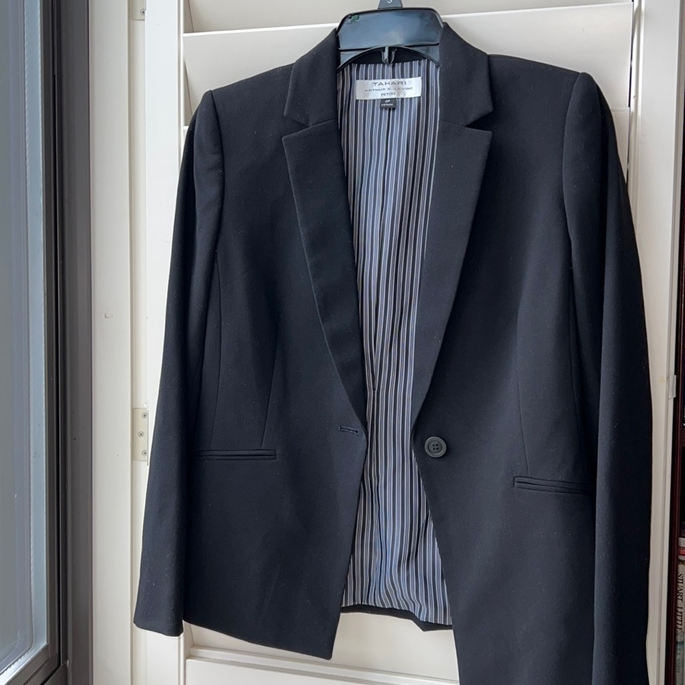 NWT Tahari Arthur S Levine Women’s Black Blazer Jacket